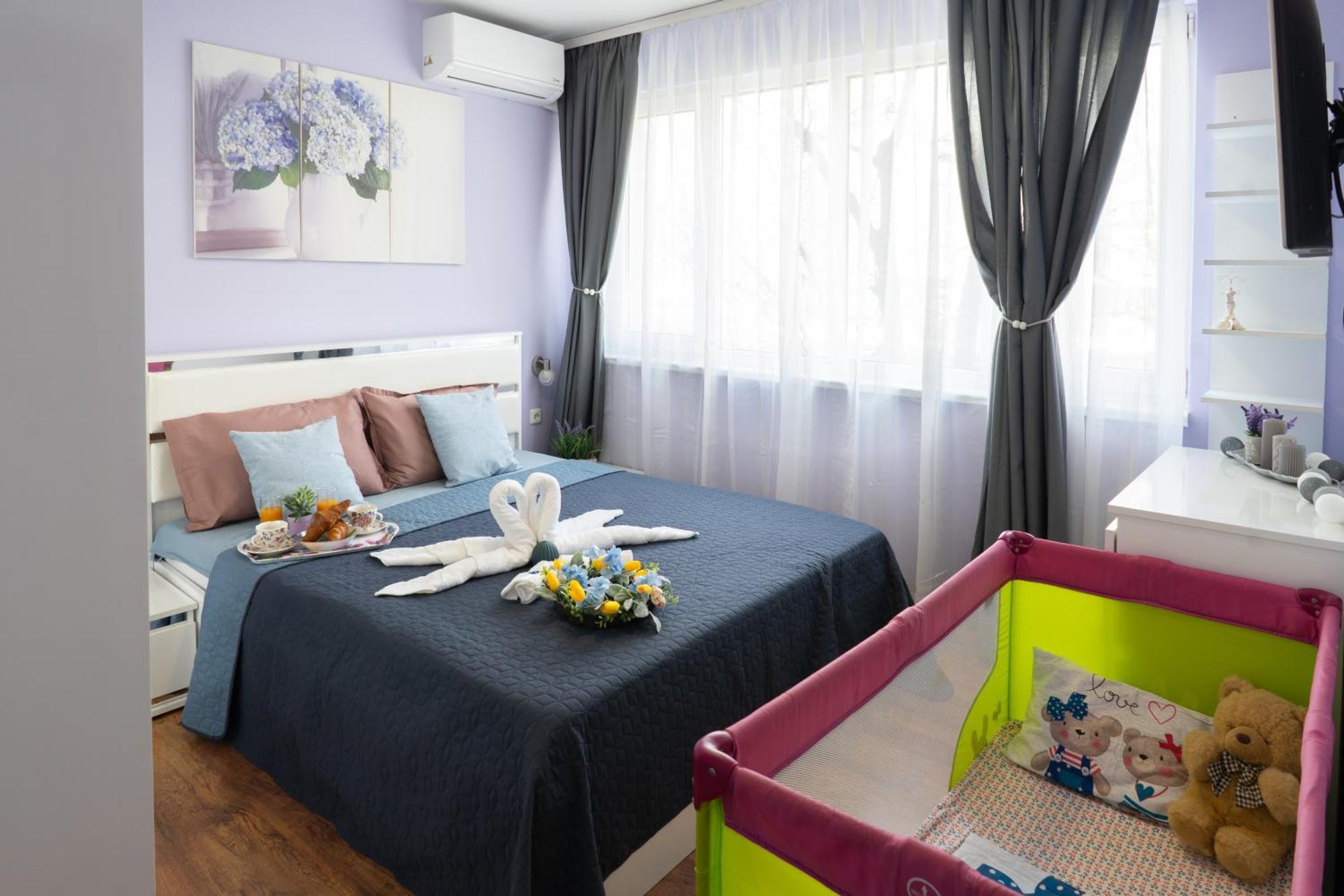 Luxury 2 Bedroom Apartment In Central Várna Kültér fotó